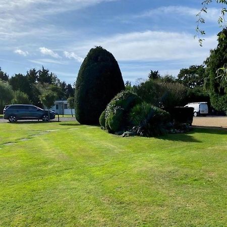 Lovely 4 Berth Chalet In The Coastal Village Of Heacham, Ref 92018Cs ภายนอก รูปภาพ